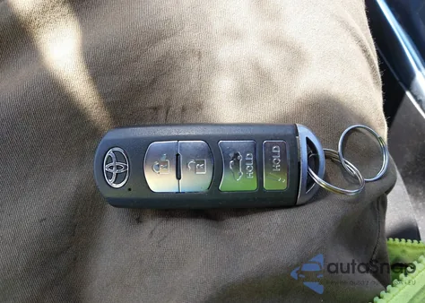 2018 Toyota Yaris Ia z USA, uszkodzony, nr VIN 3MYDLBYV9JY319927